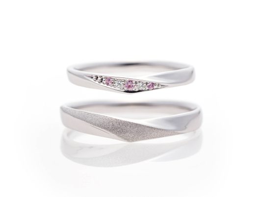 Sainte Couture 結婚指輪プラチナピンクサファイヤ