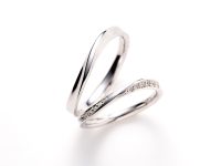 オーラ 結婚指輪
